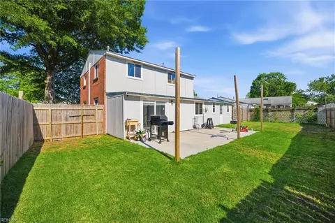Exterior - 2025 Nickerson Blvd, Hampton, VA 23663 photo 2 of 3