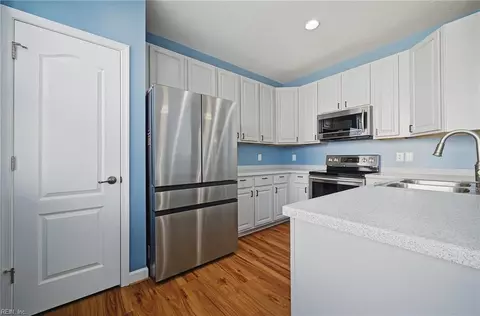 4804 Almandine Ave, Virginia Beach, VA 23462