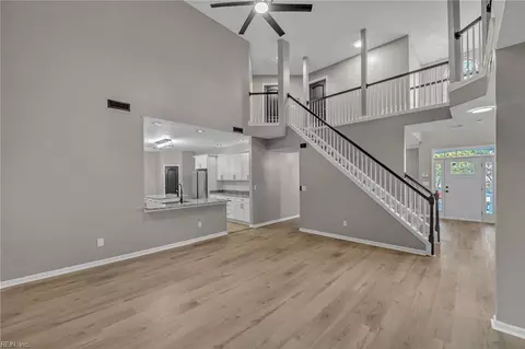 Living - 402 Undershot Ct, Chesapeake, VA 23323 photo 2 of 11