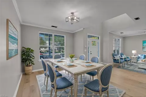 Dining - 402 Undershot Ct, Chesapeake, VA 23323 photo 2 of 2