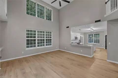 Living - 402 Undershot Ct, Chesapeake, VA 23323 photo 5 of 11