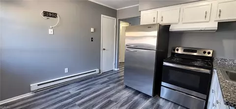 Kitchen - 2127 Grandy Ave, Norfolk, VA 23504 photo 2 of 5