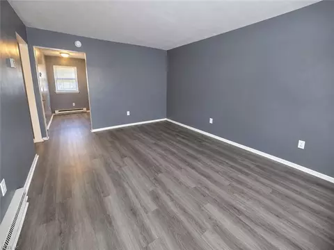 Living - 2127 Grandy Ave, Norfolk, VA 23504 photo 1 of 3