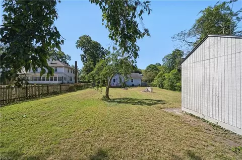 Exterior - 32 Claremont Ave, Hampton, VA 23661 photo 7 of 8