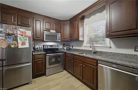 Kitchen - 32 Claremont Ave, Hampton, VA 23661 photo 1 of 4