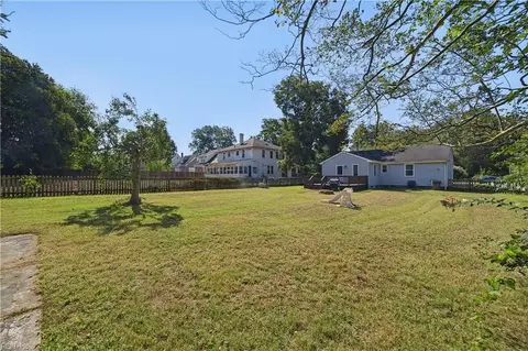 Exterior - 32 Claremont Ave, Hampton, VA 23661 photo 8 of 8