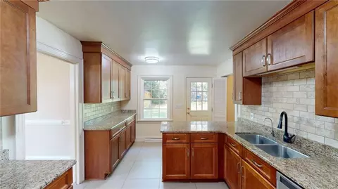 Kitchen - 723 E Riverview Dr, Suffolk, VA 23434 photo 6 of 6