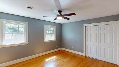 Bedroom - 723 E Riverview Dr, Suffolk, VA 23434 photo 5 of 12
