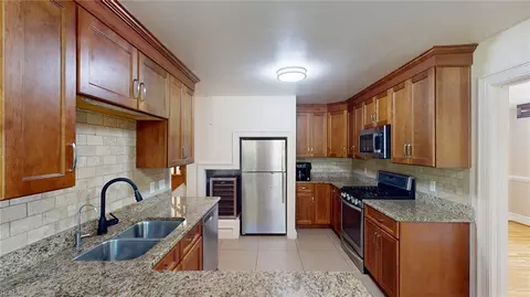 Kitchen - 723 E Riverview Dr, Suffolk, VA 23434 photo 2 of 6