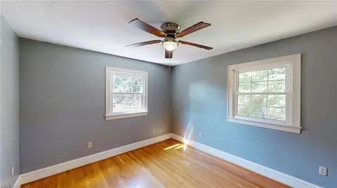Bedroom - 723 E Riverview Dr, Suffolk, VA 23434 photo 11 of 12