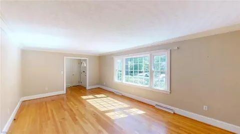 Living - 723 E Riverview Dr, Suffolk, VA 23434 photo 2 of 6
