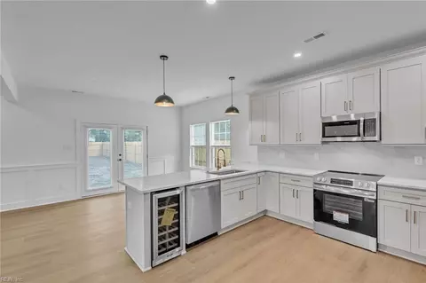 Kitchen - 236 W Queen St, Hampton, VA 23669 photo 5 of 5