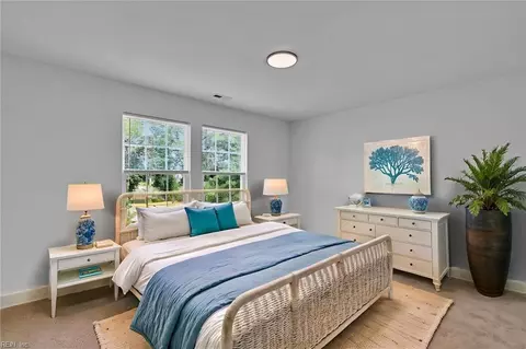 Bedroom - 236 W Queen St, Hampton, VA 23669 photo 4 of 20