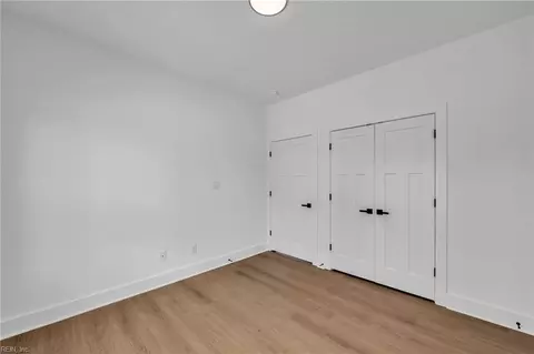 Bedroom - 236 W Queen St, Hampton, VA 23669 photo 2 of 20
