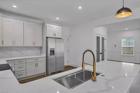 Kitchen - 236 W Queen St, Hampton, VA 23669 photo 2 of 5