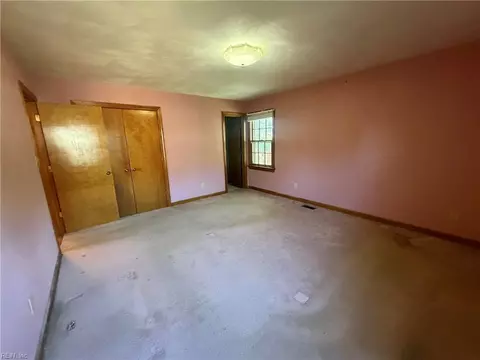 Bedroom - 620 Emerald Ct, Chesapeake, VA 23320 photo 5 of 5