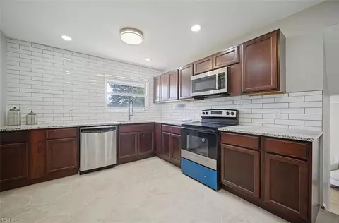 Kitchen - 20 Diggs Dr, Hampton, VA 23666 photo 1 of 2