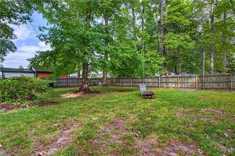 Exterior - 68 Michaels Woods Dr, Hampton, VA 23666 photo 7 of 9