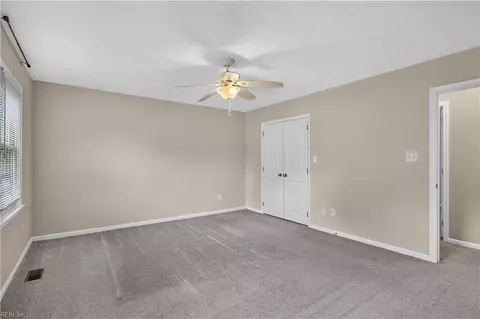 Bedroom - 68 Michaels Woods Dr, Hampton, VA 23666 photo 3 of 5