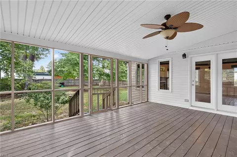 Exterior - 68 Michaels Woods Dr, Hampton, VA 23666 photo 2 of 9