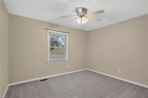 Bedroom - 68 Michaels Woods Dr, Hampton, VA 23666 photo 5 of 5