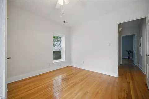Bedroom - 1101 Lexan Ave, Norfolk, VA 23508 photo 9 of 11