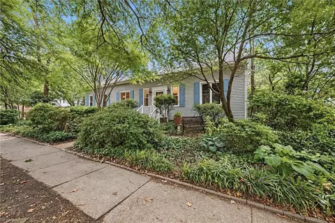 Exterior - 1101 Lexan Ave, Norfolk, VA 23508 photo 2 of 7