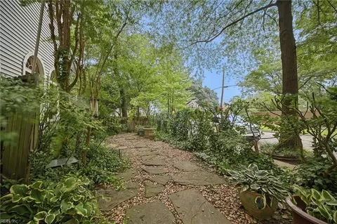 Exterior - 1101 Lexan Ave, Norfolk, VA 23508 photo 5 of 7