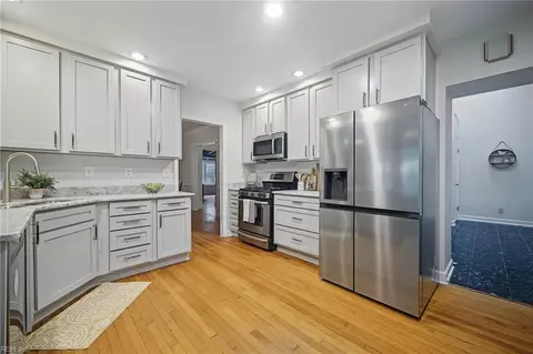 Kitchen - 1101 Lexan Ave, Norfolk, VA 23508 photo 1 of 3