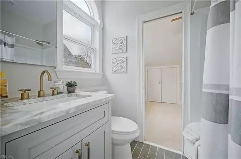 Bath - 1101 Lexan Ave, Norfolk, VA 23508 photo 5 of 6