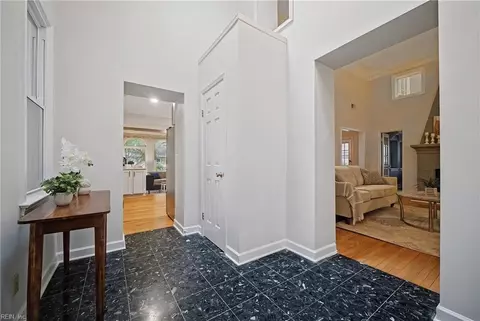 Entry Way - 1101 Lexan Ave, Norfolk, VA 23508 photo 2 of 3