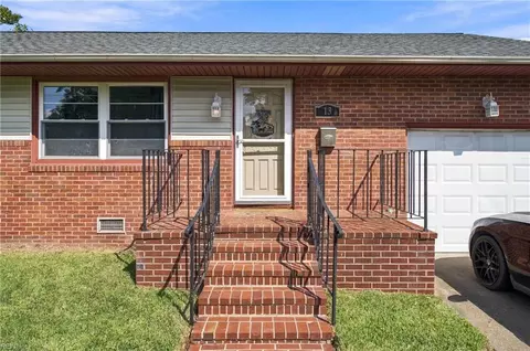 Exterior - 13 Bedford Ct, Hampton, VA 23664 photo 3 of 9
