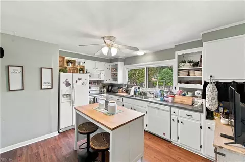 Kitchen - 13 Bedford Ct, Hampton, VA 23664 photo 1 of 4