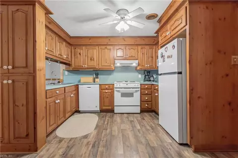 Kitchen - 8165 Sheffield Dr, Gloucester, VA 23061 photo 1 of 3