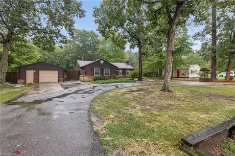 Exterior - 8165 Sheffield Dr, Gloucester, VA 23061 photo 2 of 16