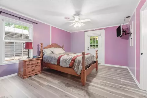 Bedroom - 8165 Sheffield Dr, Gloucester, VA 23061 photo 6 of 8