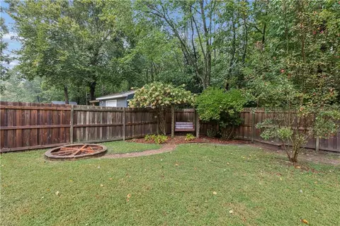 Exterior - 8165 Sheffield Dr, Gloucester, VA 23061 photo 9 of 16