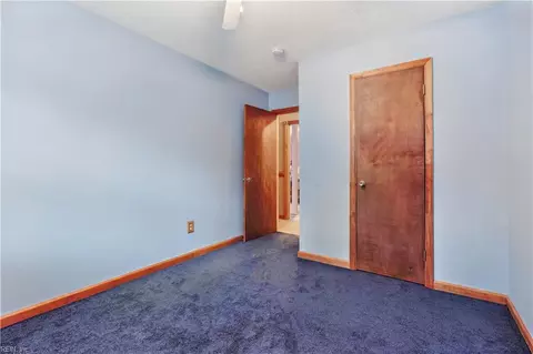 Bedroom - 8165 Sheffield Dr, Gloucester, VA 23061 photo 5 of 8