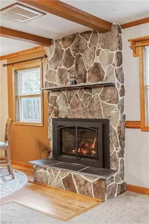 Dining - 8165 Sheffield Dr, Gloucester, VA 23061 photo 5 of 5
