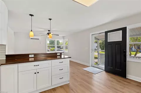 Entry Way - 540 Dixie Dr, Norfolk, VA 23505 photo 2 of 2