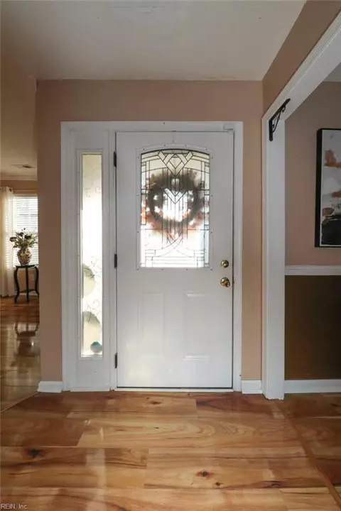 Entry Way - 2080 Maple Leaf Cres, Suffolk, VA 23434 photo 2 of 12