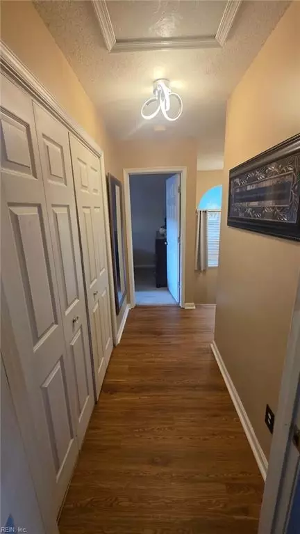 Entry Way - 2080 Maple Leaf Cres, Suffolk, VA 23434 photo 9 of 12