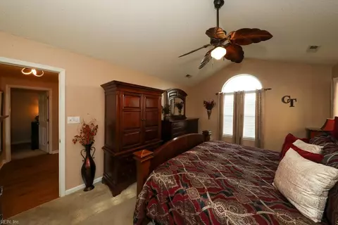 Bedroom - 2080 Maple Leaf Cres, Suffolk, VA 23434 photo 1 of 8