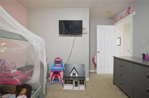 Bedroom - 600 Dale St, Hampton, VA 23661 photo 3 of 7