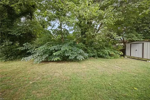 Exterior - 600 Dale St, Hampton, VA 23661 photo 7 of 7