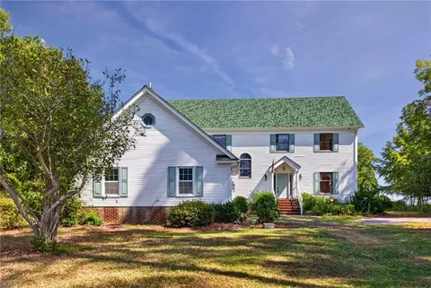 9228 Wigneil St, Suffolk, VA 23433