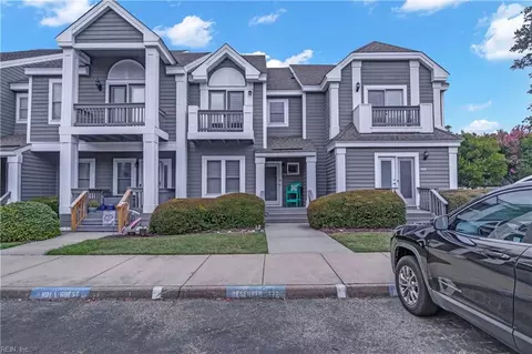 Exterior - 1030 Porte Harbour Arch Arch, Hampton, VA 23664 photo 4 of 5