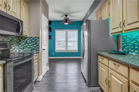 Kitchen - 1030 Porte Harbour Arch Arch, Hampton, VA 23664 photo 1 of 1