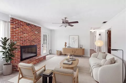 Living - 349 Bartell Dr, Chesapeake, VA 23322 photo 1 of 5