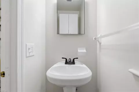 Bath - 349 Bartell Dr, Chesapeake, VA 23322 photo 3 of 3